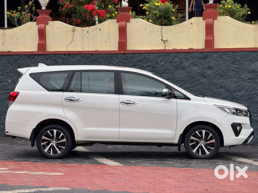 Toyota Innova Crysta [2020-ongoing] 2.4 Zx At 7 Str, 2022, Diesel