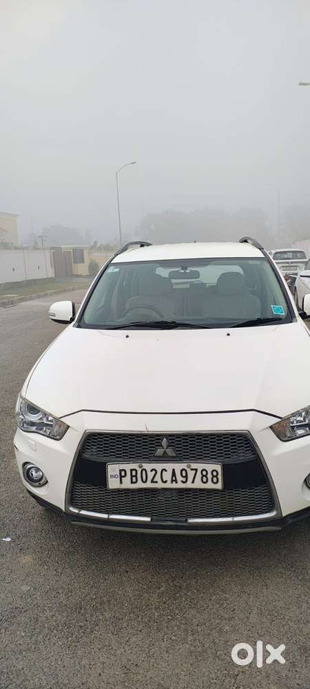 Mitsubishi Outlander 2013