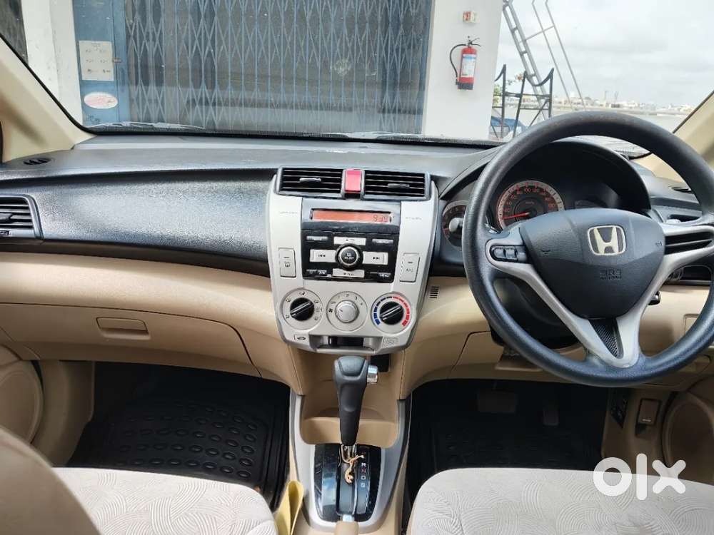 Honda City V At, 2011, Petrol