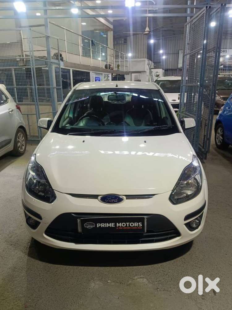 Ford Figo 2010-2012 Petrol Titanium, 2012, Petrol