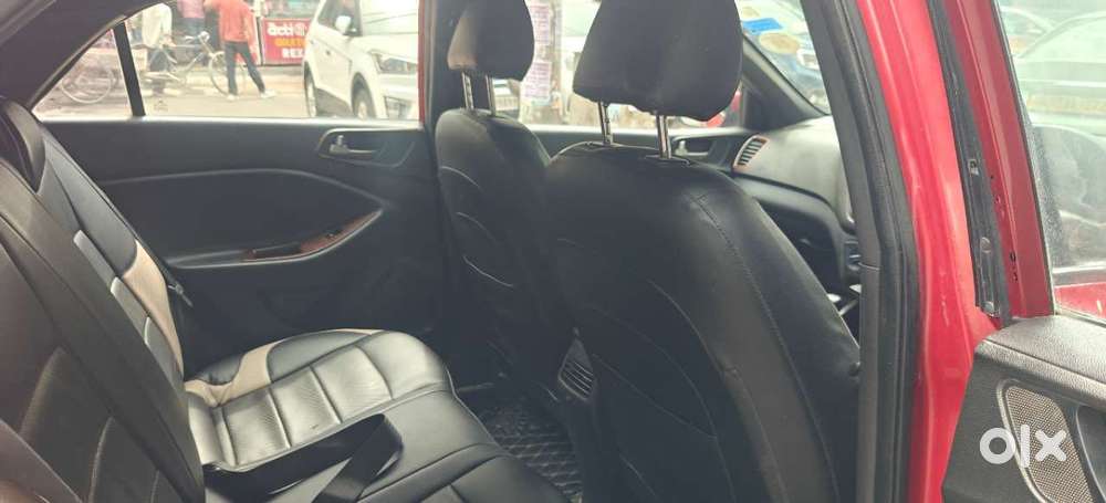 Hyundai I20 Active Sx Petrol, 2016, Cng & Hybrids