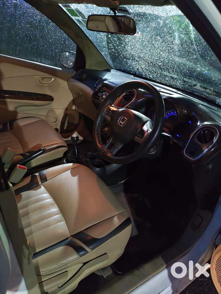 Honda Mobilio 1.5 S I-vtec Mt, 2016, Petrol