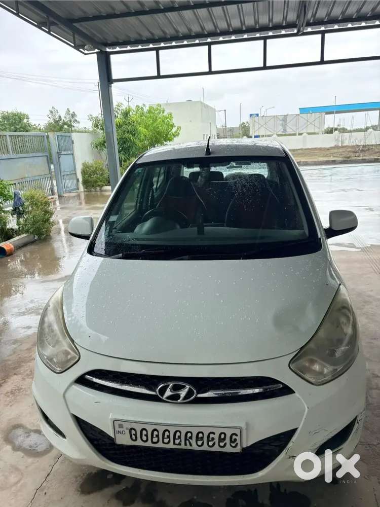 Hyundai I10 2013 Petrol + Sequence Cng  Well Maintained