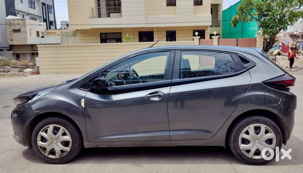Tata Altroz Xm Plus Icng, 2024, Cng & Hybrids