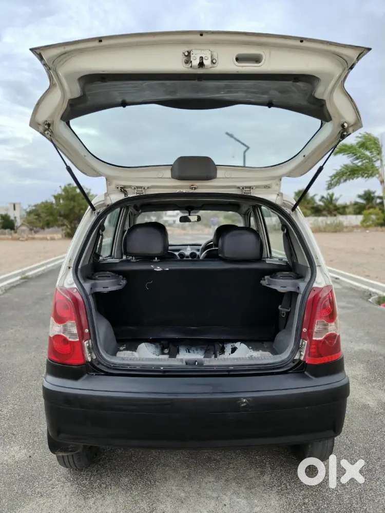 *hyundai Santro Xing Gl (petrol) ⛽* 
*model 2004 Owner -3*
*km - 1,18,