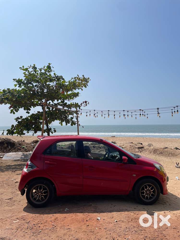 Honda Brio Petrol Manual 2013 Well Maintained