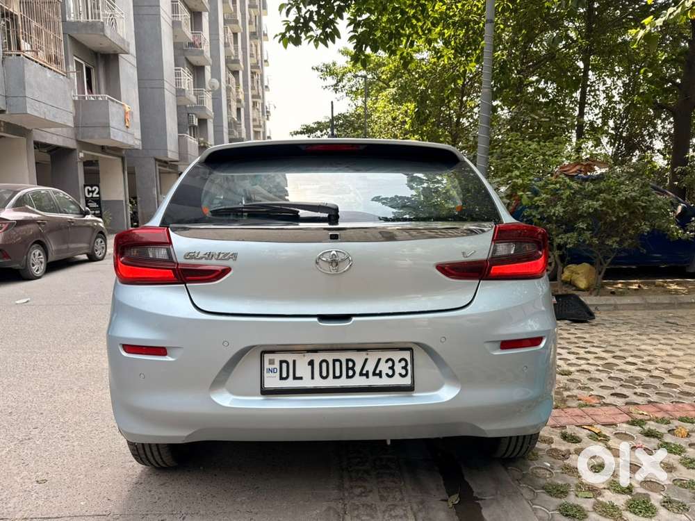 Toyota Glanza V Manual Petrol  2025  4,500 Km, 1st Owner