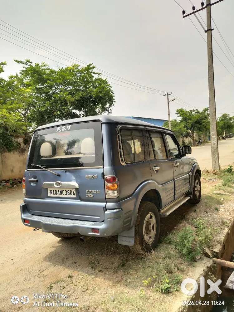 Mahindra Scorpio 2005