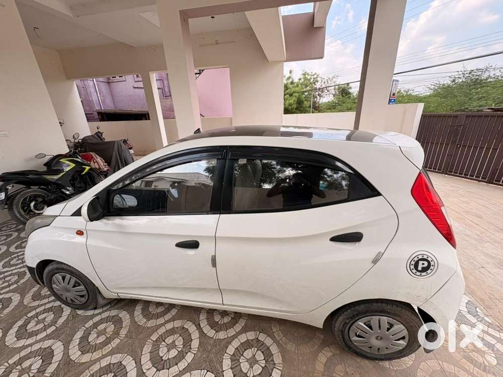 Hyundai Eon 2013 Petrol 127000 Km Driven