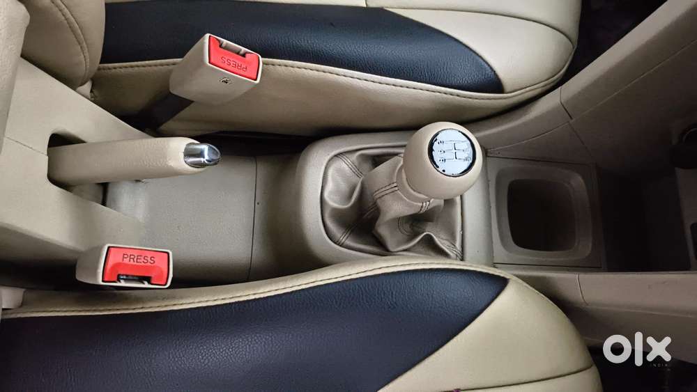 Maruti Suzuki Swift Dzire 2015-2017 Zdi, 2015, Diesel