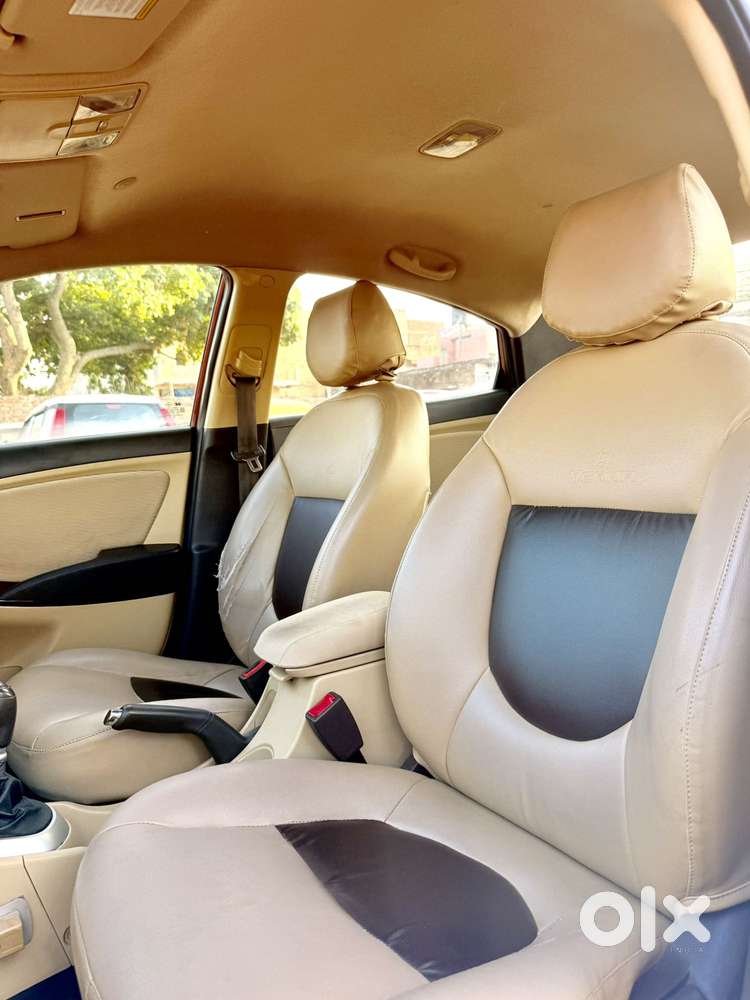 Hyundai Verna Fluidic 1.6 Vtvt Sx Opt, 2014, Petrol