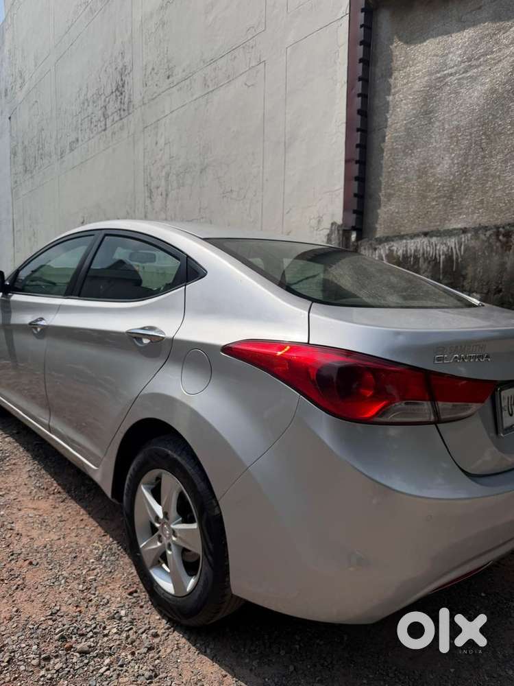 Hyundai Elantra 2013 Car