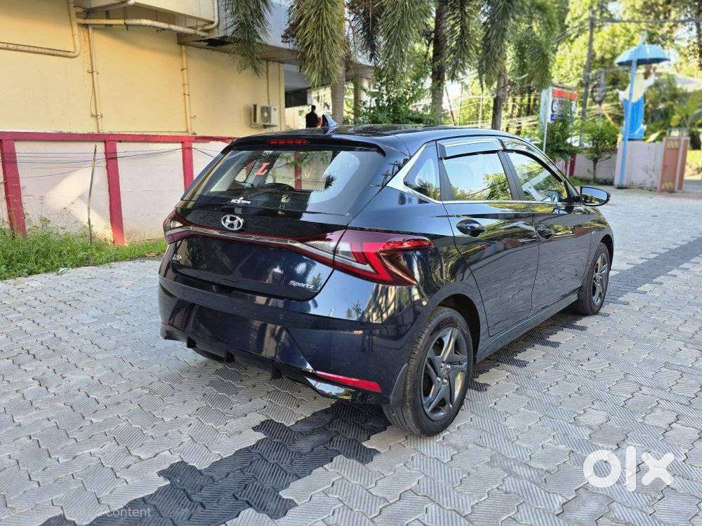 Hyundai I20 Sportz 1.2 Ivt, 2022, Petrol