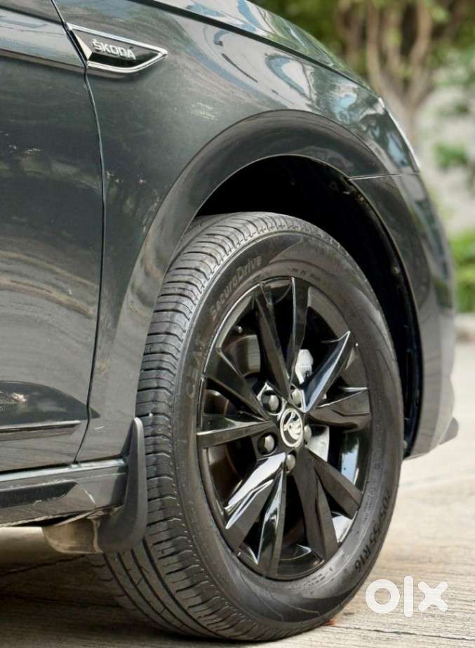 Skoda Slavia 1.0 Ambition Tsi At, 2025, Petrol