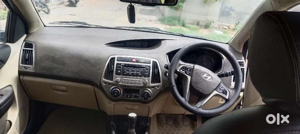 Hyundai I20 Asta 2012 Top Model Push Stat