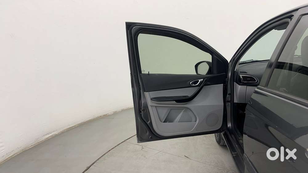 Tata Tiago 1.2 Revotron Xz Plus, 2020, Petrol
