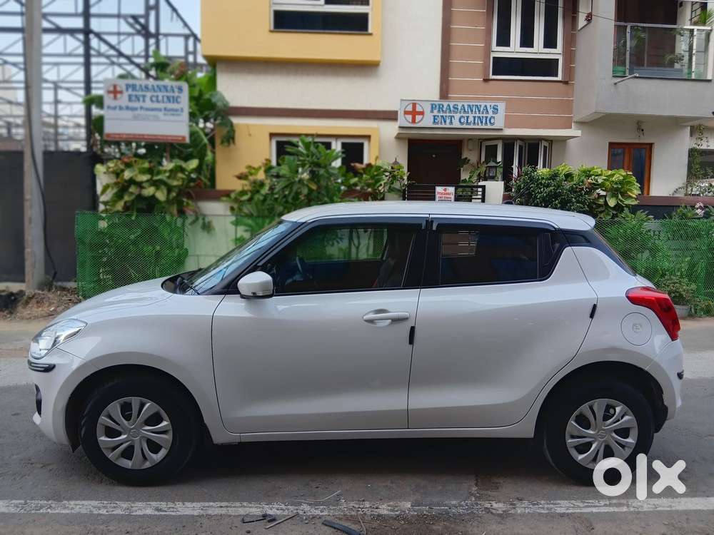Maruti Suzuki Swift Vxi + Manual, 2020, Petrol
