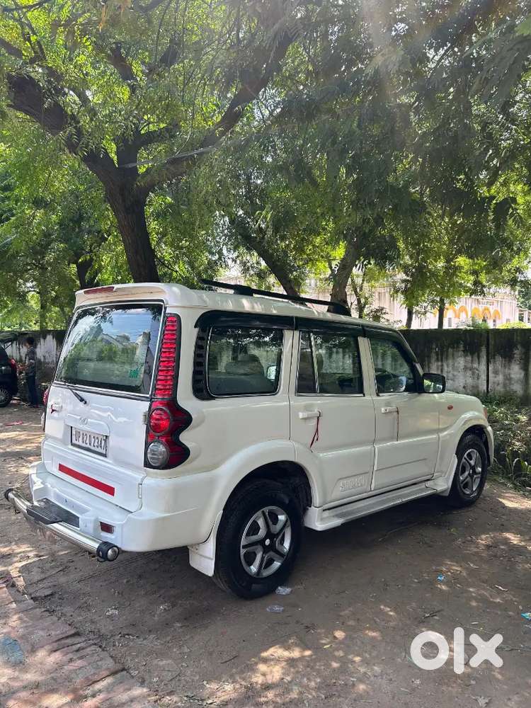 Mahindra Scorpio 2.5 Turbo 2012