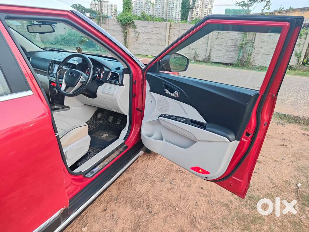 Mahindra Xuv300 W8 Option Dual Tone Diesel, 2019, Diesel