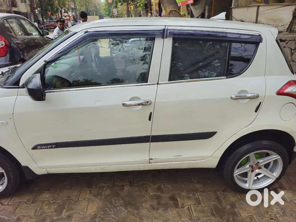 Maruti Suzuki Swift 2013 Cng & Hybrids Vip Number(8484) & 17inch Alloy