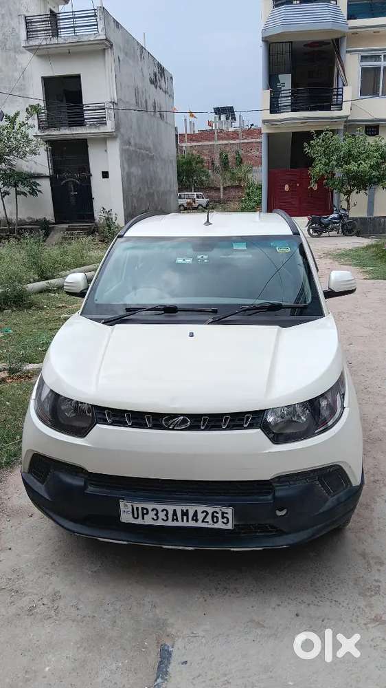 Kuv Mahindra White 2016 Modal Good Condition