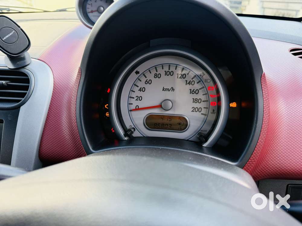Maruti Suzuki Ritz Vxi, 2013, Petrol
