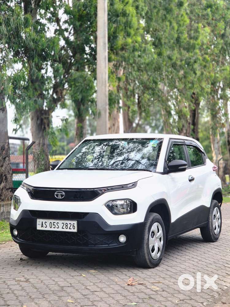 Tata Punch, 2022, Petrol