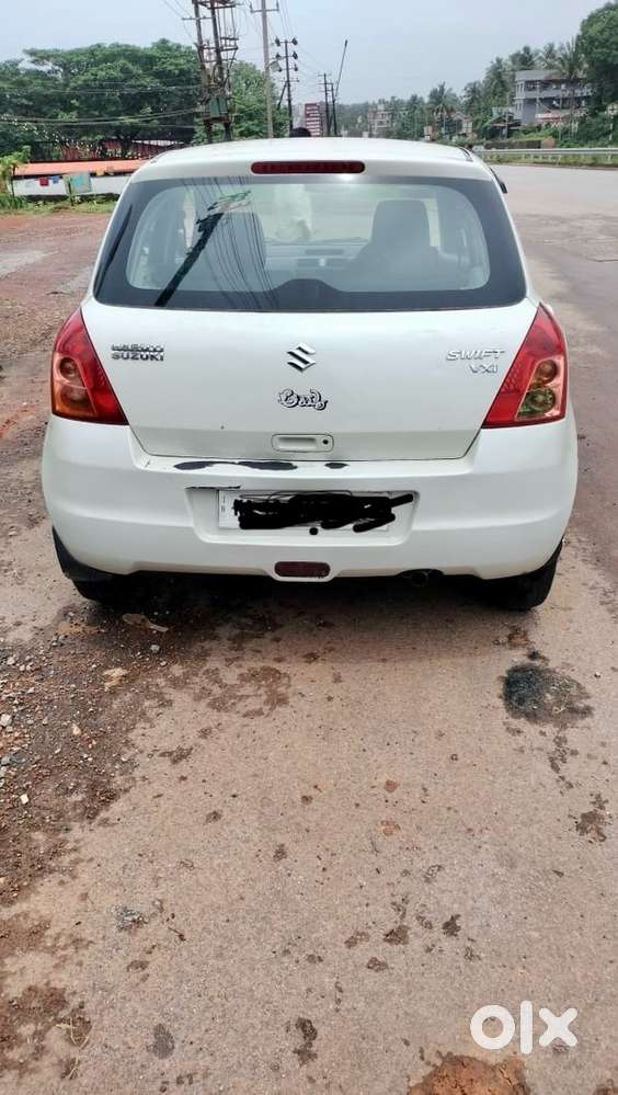 Maruti Suzuki Swift Petrol 2010