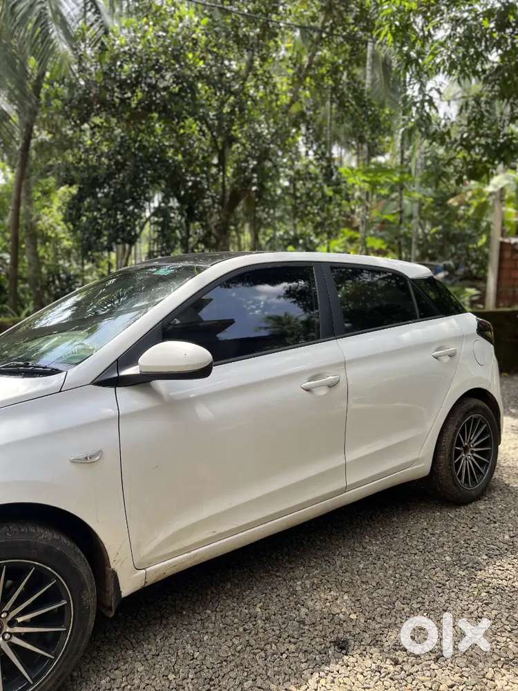 Hyundai Elite I20 2016 Diesel 160000 Km Driven