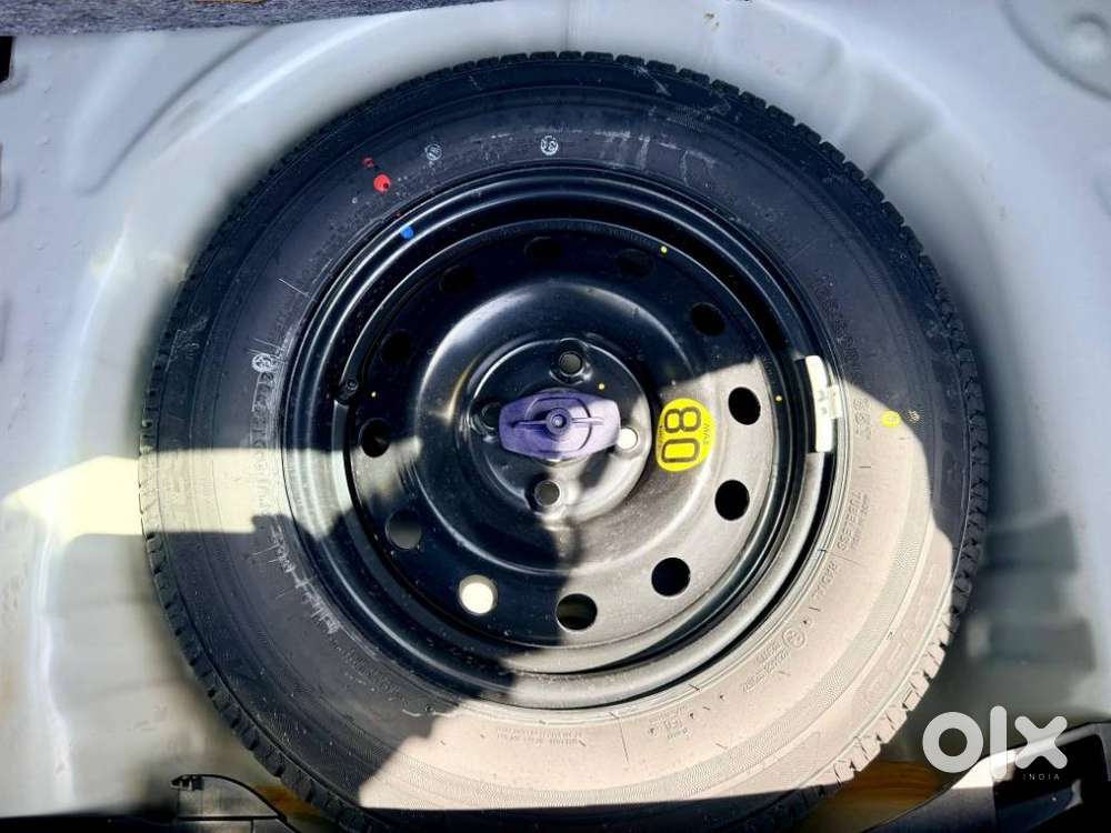 Maruti Suzuki Swift Vvt Zxi, 2022, Petrol