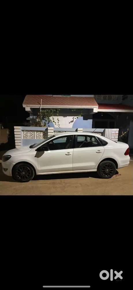 Skoda Rapid Tdi 2015 Alloy Variant