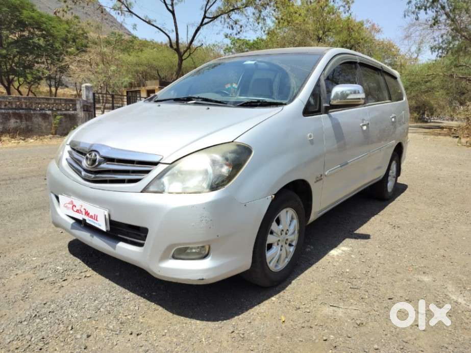 Toyota Innova Crysta 2.5z, 2011, Diesel