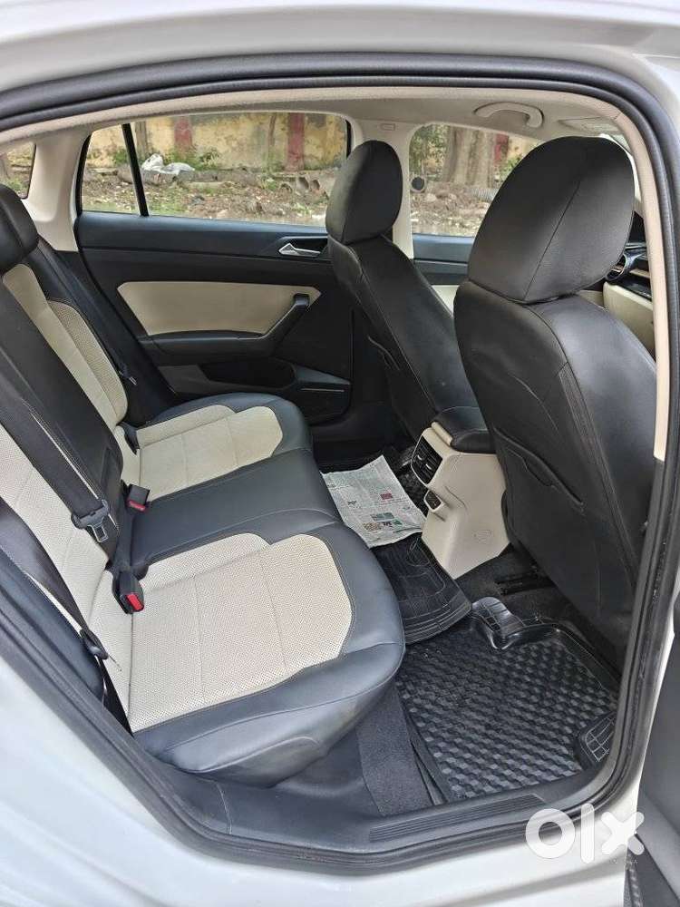 Skoda Slavia Style 1.0l Tsi At, 2022, Petrol