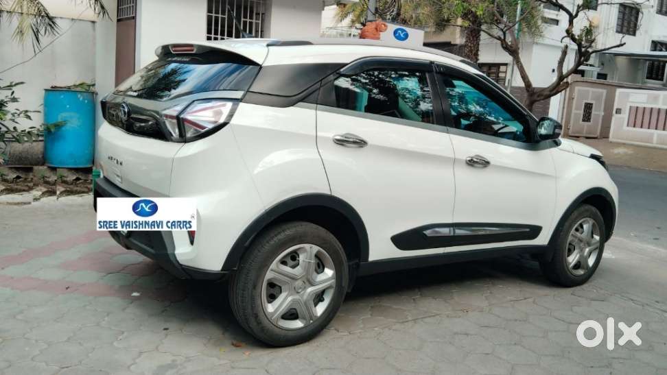 Tata Nexon 1.2 Revotron Xm (s), 2020, Petrol