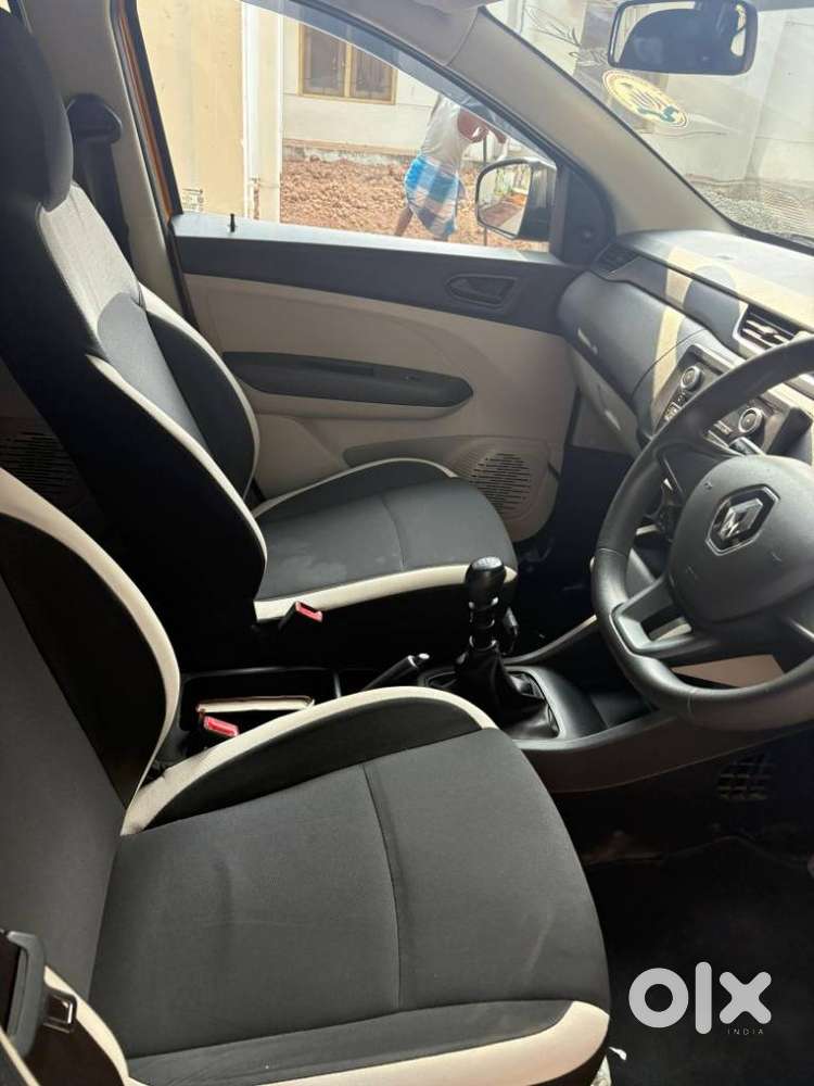 Renault Triber Rxl, 2023, Petrol