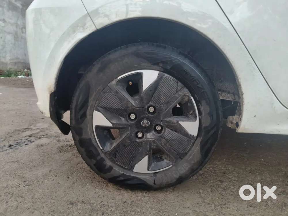 Tata Tiago 2025 Petrol Well Maintained