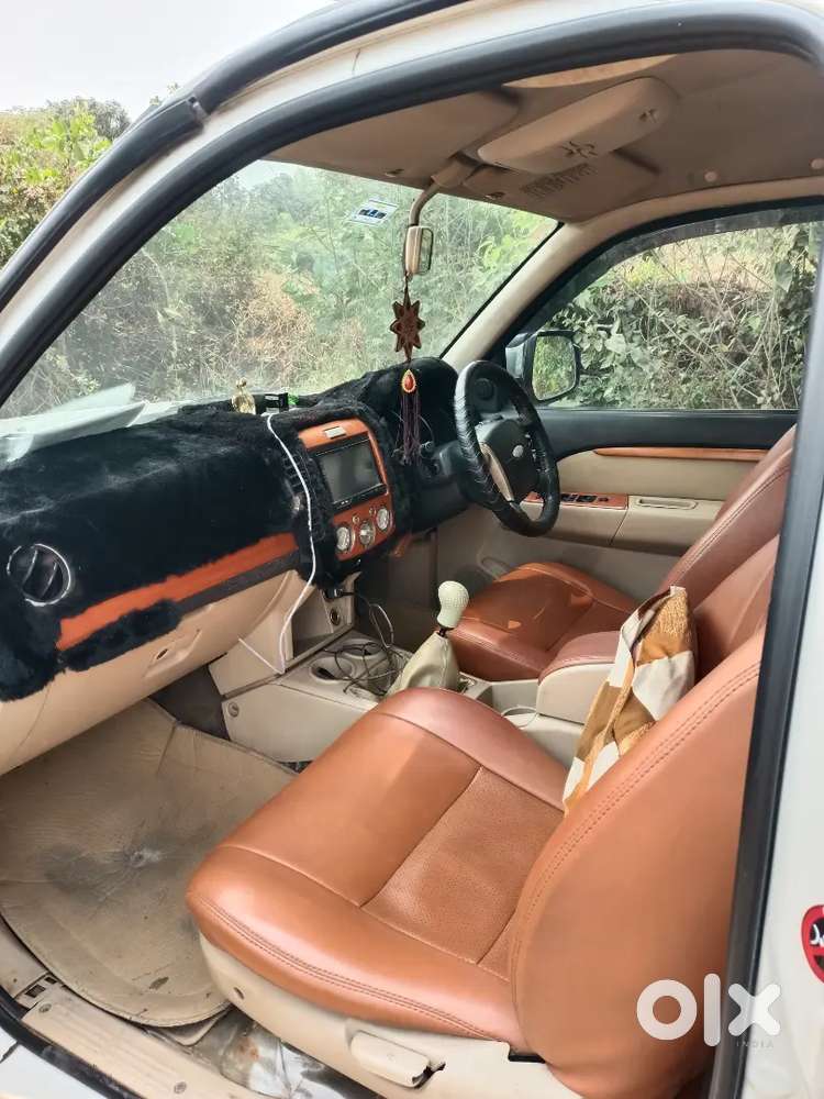 Ford Endeavour 2010 Diesel 143000 Km Driven