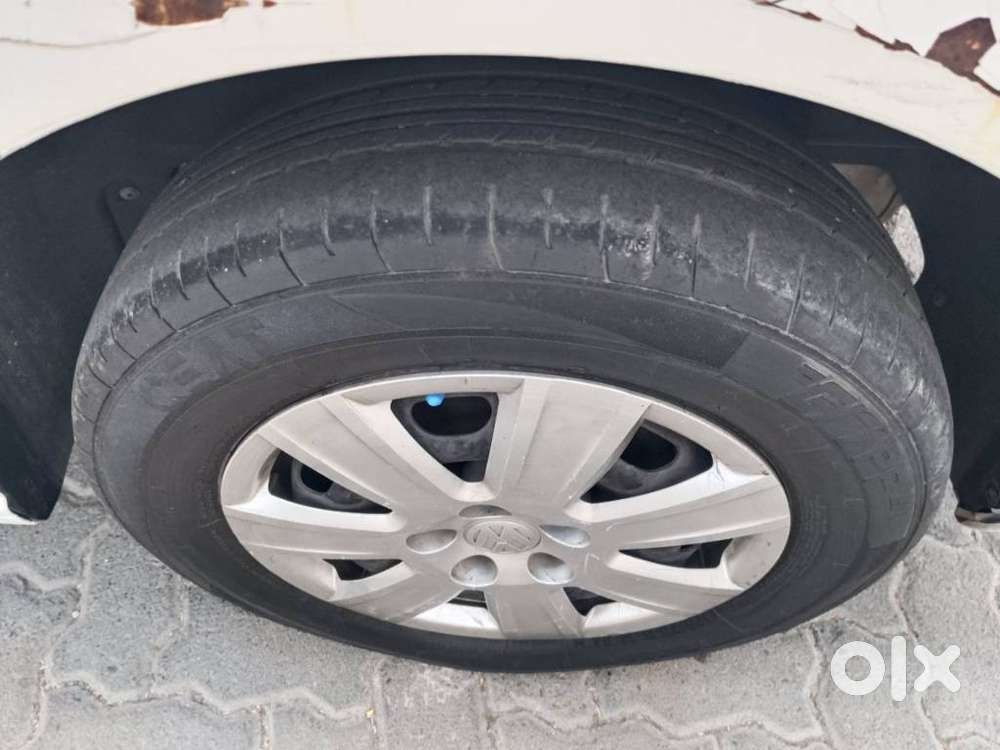 Volkswagen Vento 2010-2013 Petrol Trendline, 2011, Petrol