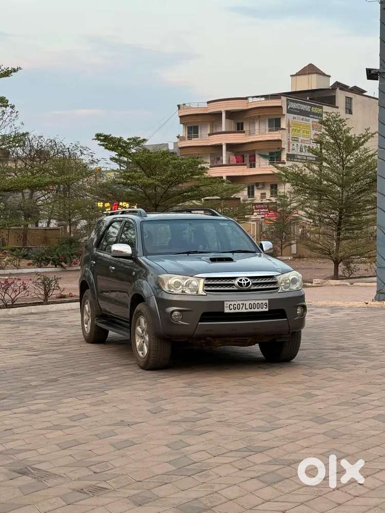 Toyota Fortuner 2011 Diesel Well Maintained