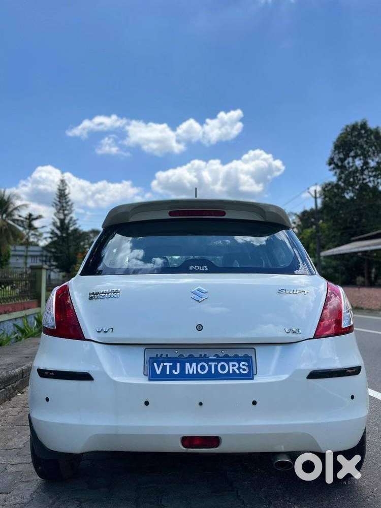 Maruti Suzuki Swift Vxi, 2016, Petrol