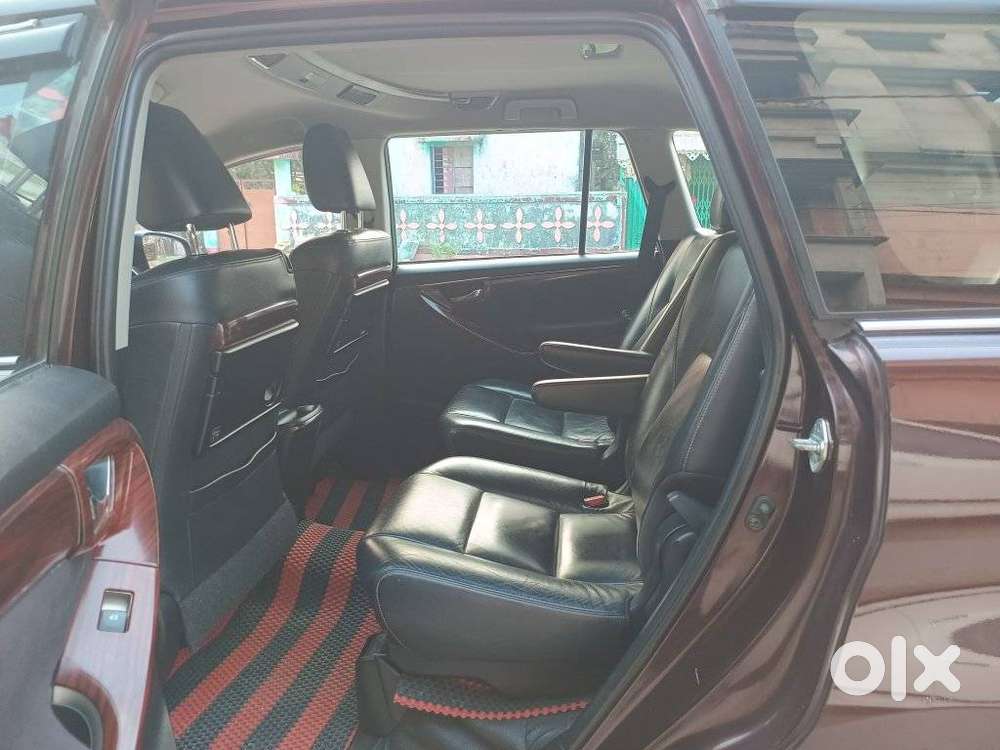 Toyota Innova Crysta 2.4 Z 7 Str, 2016, Diesel