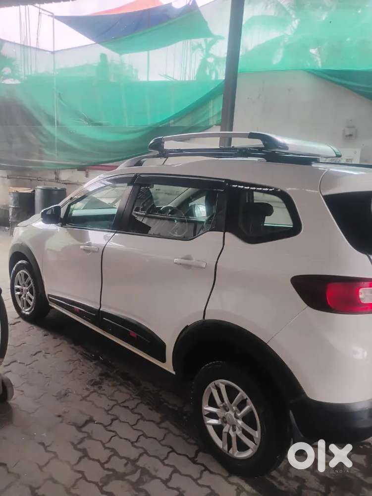 Triber Bs6.2nd Phase E20 Petrol Compliant,with Genuine Service Records