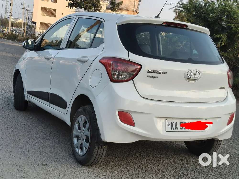 Hyundai I10 Magna 2015 Diesel 90000 Km Driven
