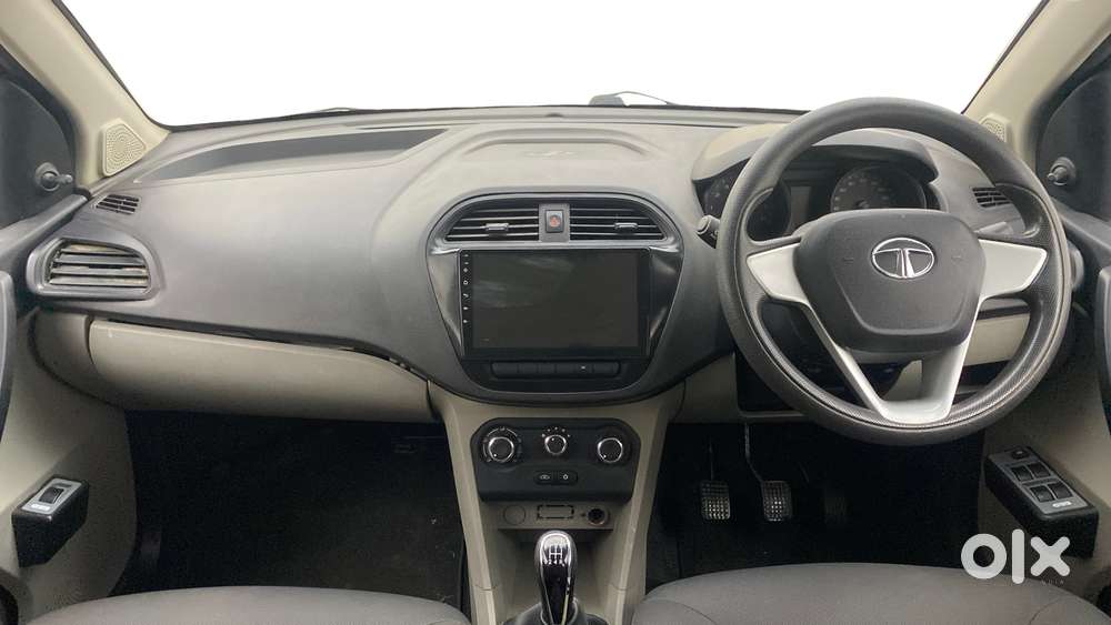 Tata Tiago Xe, 2017, Petrol