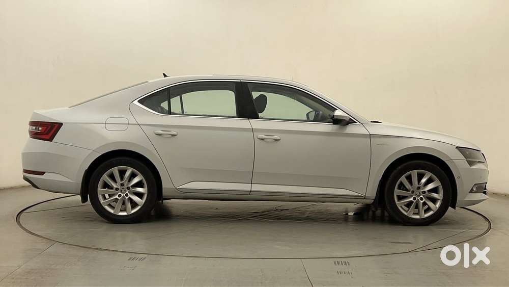 Skoda Superb 2.0 L&k Tsi At, 2019, Petrol