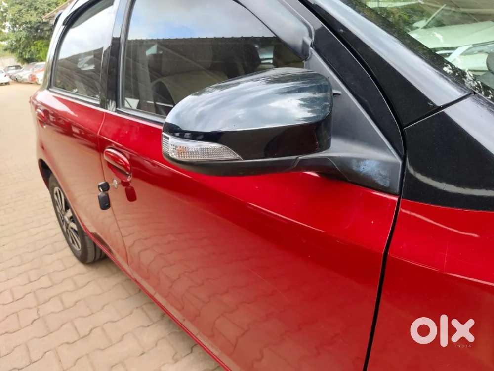 Toyota Etios Liva Vx Dual Tone, 2019, Petrol