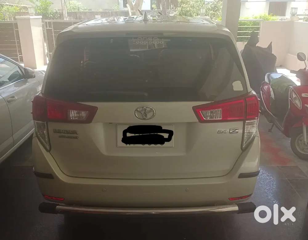 Toyota Innova Crysta 2018.
