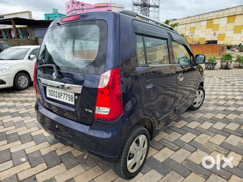 Maruti Suzuki Wagon R 1.0 Vxi Amt, 2018, Petrol