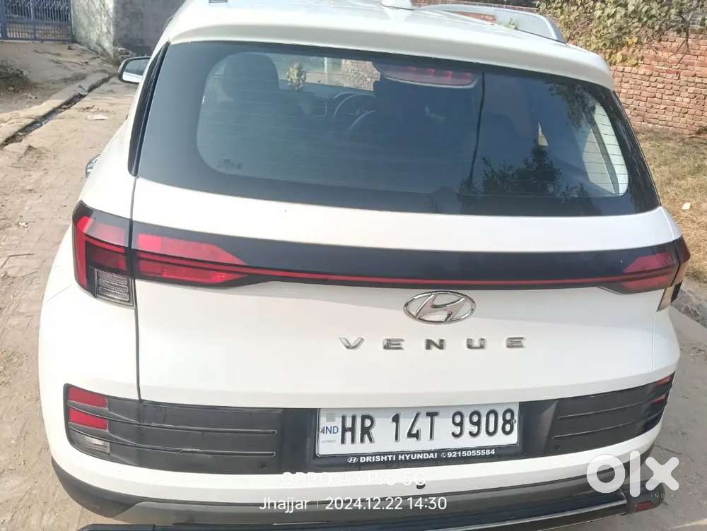 Hyundai Venue 2022 Petrol & Cng On Paper Rc Insurance  85000 Km Driven