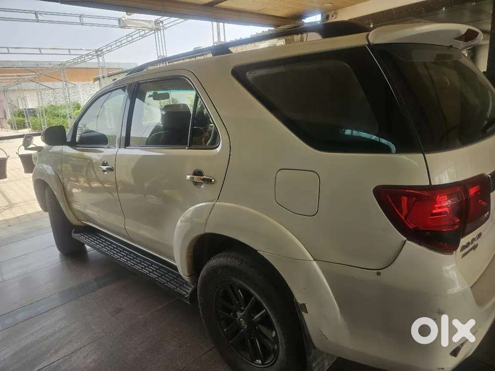 Toyota Fortuner 2015 Diesel Well Maintained